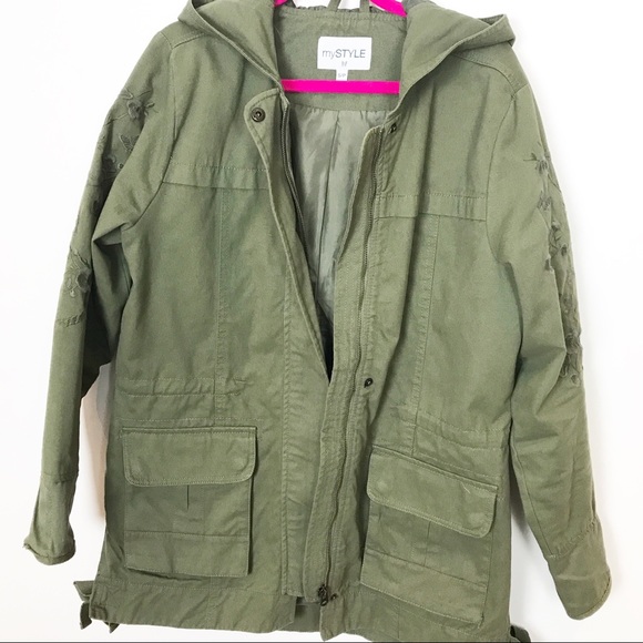 Khaki Green Jacket | oversized | Floral Embroidery - Picture 3 of 8